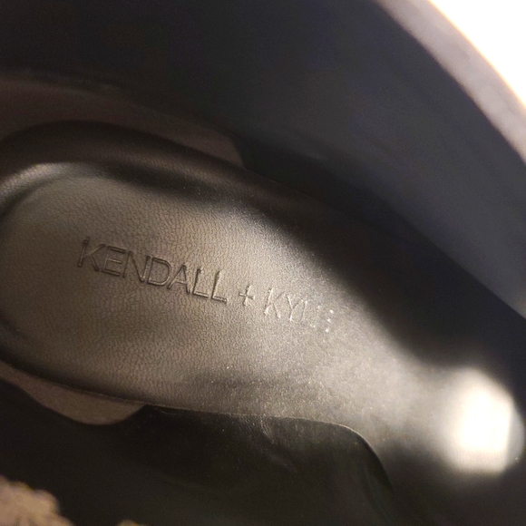 Kendall and Kylie Booties - Picture 2 of 5